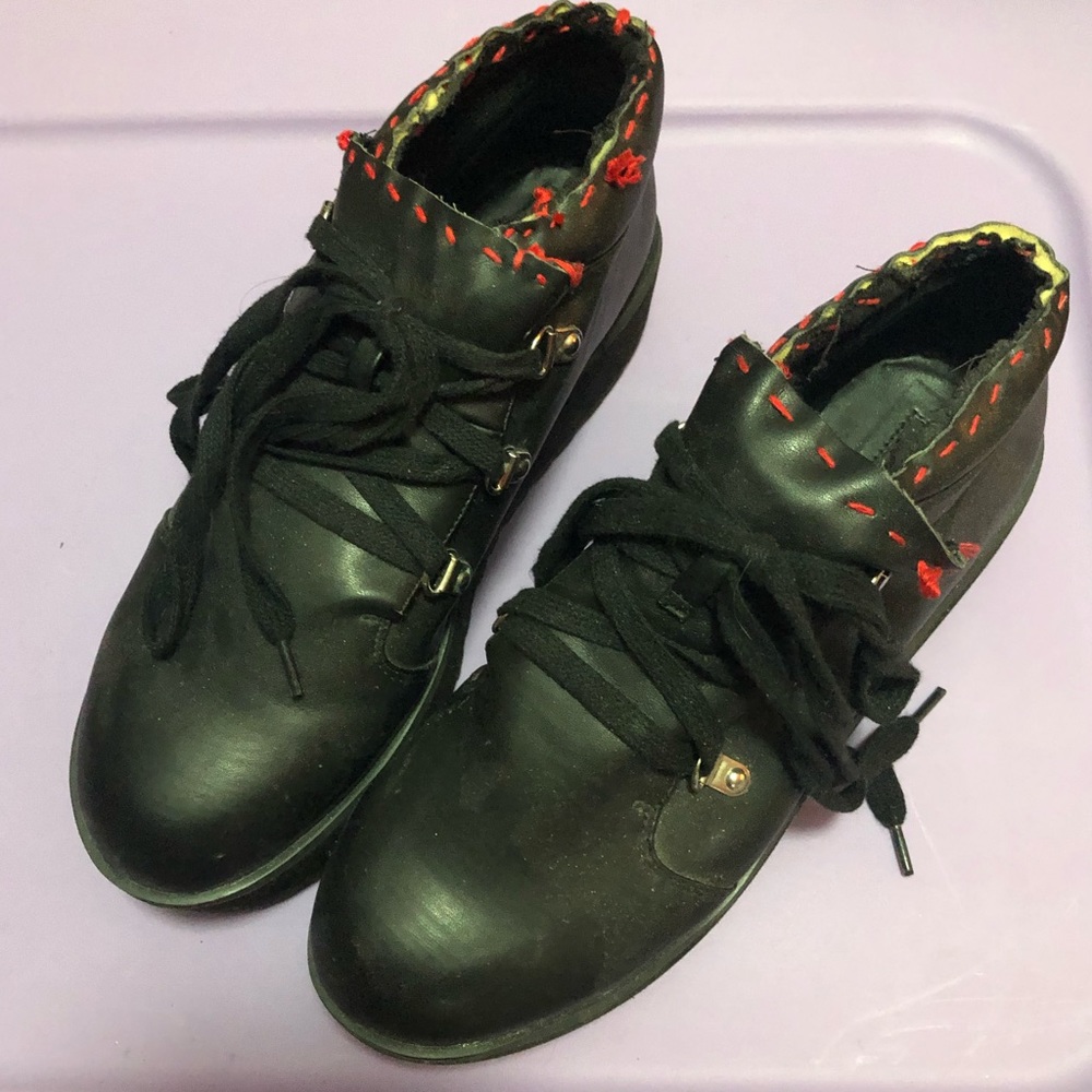 Forever 21 black platform boots
